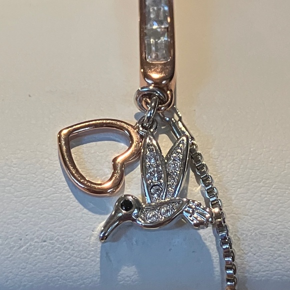 Rhinestone Bar Bracelet Hummingbird & Heart Charm Rose Gold Silver Tone - Picture 3 of 11